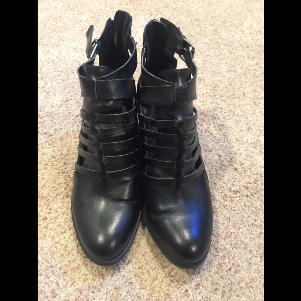 Guess Booties